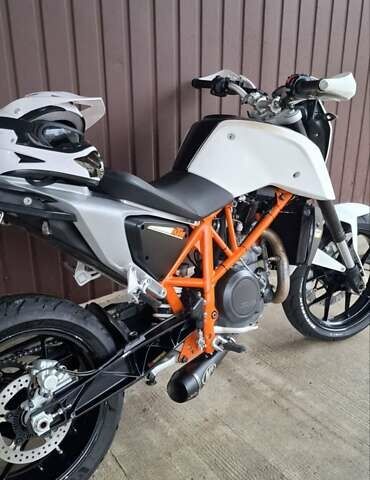 КТМ 690 Duke, объемом двигателя 0 л и пробегом 15 тыс. км за 1700 $, фото 1 на Automoto.ua