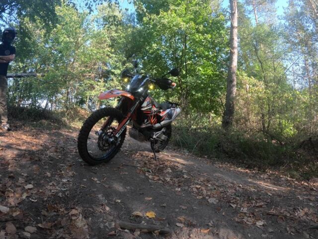 КТМ 690 Enduro, объемом двигателя 0.69 л и пробегом 0 тыс. км за 6100 $, фото 7 на Automoto.ua