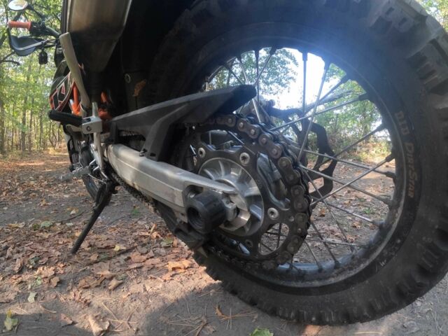 КТМ 690 Enduro, объемом двигателя 0.69 л и пробегом 0 тыс. км за 6100 $, фото 12 на Automoto.ua