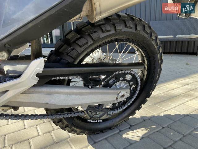 Помаранчевий КТМ 690 Enduro, об'ємом двигуна 0.69 л та пробігом 6 тис. км за 11000 $, фото 14 на Automoto.ua
