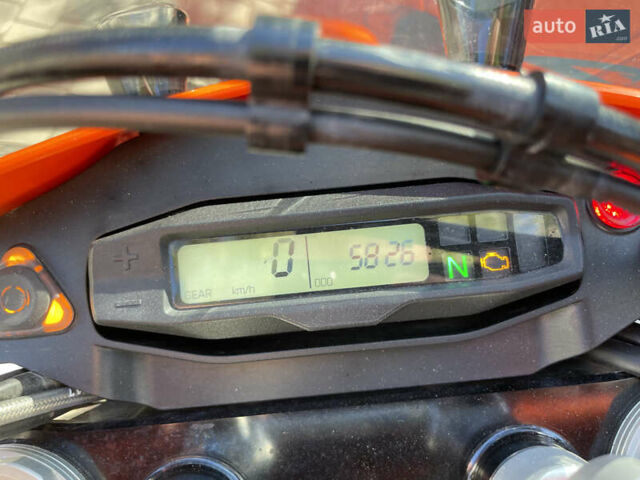 Помаранчевий КТМ 690 Enduro, об'ємом двигуна 0.69 л та пробігом 6 тис. км за 11000 $, фото 16 на Automoto.ua
