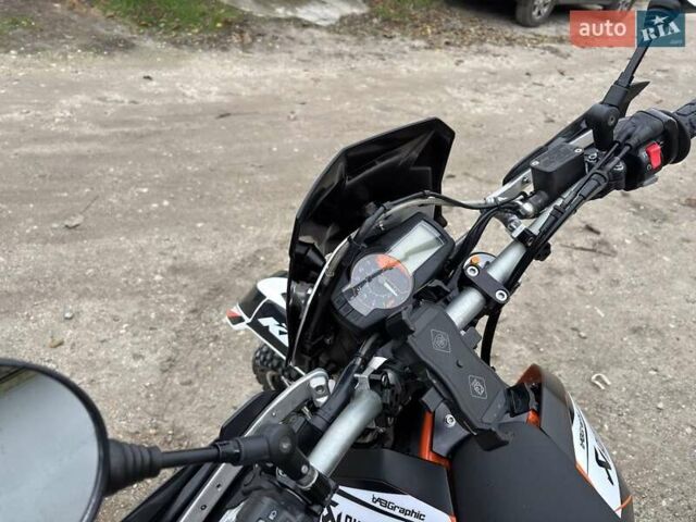 Оранжевый КТМ 690 Enduro, объемом двигателя 0.69 л и пробегом 30 тыс. км за 6300 $, фото 4 на Automoto.ua