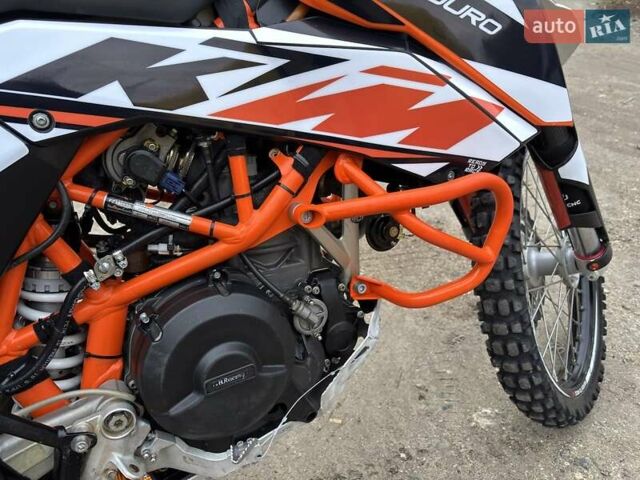 Оранжевый КТМ 690 Enduro, объемом двигателя 0.69 л и пробегом 30 тыс. км за 6300 $, фото 2 на Automoto.ua