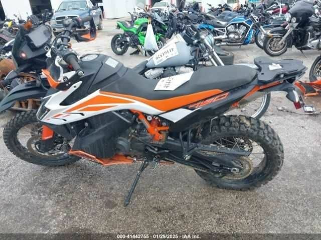 КТМ 790, об'ємом двигуна 0.79 л та пробігом 0 тис. км за 2800 $, фото 12 на Automoto.ua