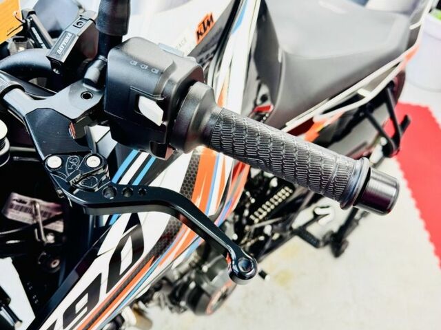 КТМ 790 Duke, об'ємом двигуна 0.79 л та пробігом 0 тис. км за 8300 $, фото 19 на Automoto.ua