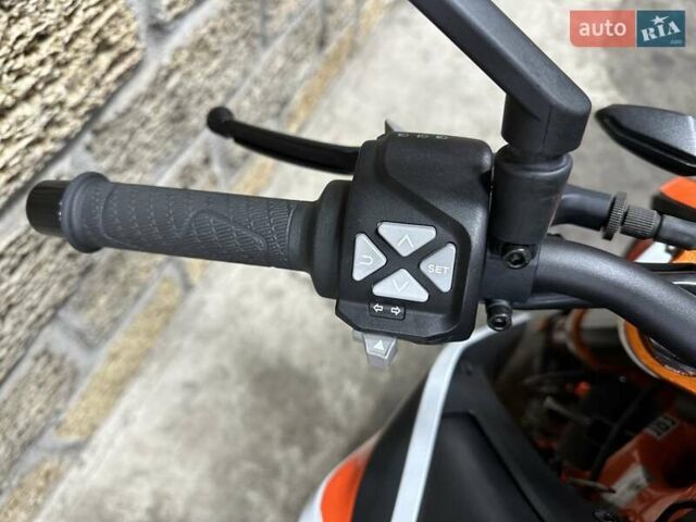 КТМ 890 Duke, объемом двигателя 0 л и пробегом 6 тыс. км за 8500 $, фото 13 на Automoto.ua