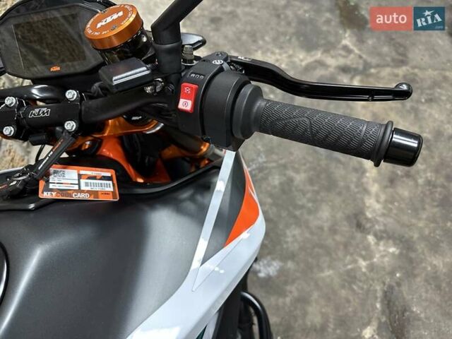 КТМ 890 Duke, объемом двигателя 0 л и пробегом 6 тыс. км за 8500 $, фото 14 на Automoto.ua