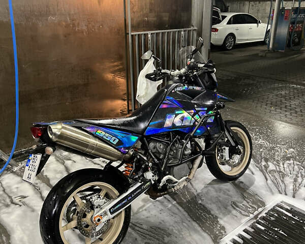 Чорний КТМ 950 Supermoto, об'ємом двигуна 0.95 л та пробігом 40 тис. км за 3100 $, фото 6 на Automoto.ua