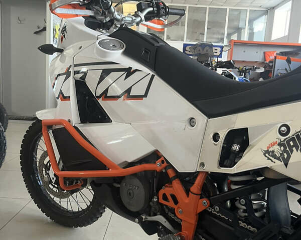 Белый КТМ 990 Adventure, объемом двигателя 1 л и пробегом 23 тыс. км за 9800 $, фото 6 на Automoto.ua