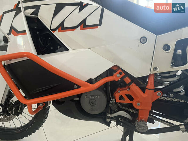 Белый КТМ 990 Adventure, объемом двигателя 1 л и пробегом 23 тыс. км за 9800 $, фото 10 на Automoto.ua