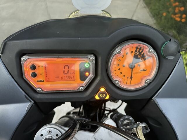 КТМ 990 Adventure, объемом двигателя 1 л и пробегом 0 тыс. км за 9000 $, фото 9 на Automoto.ua
