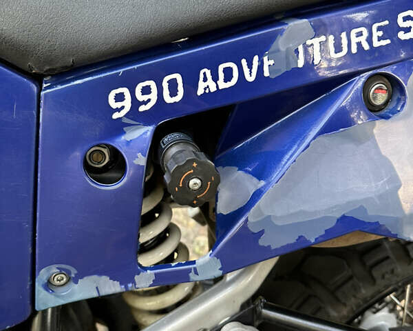 Синий КТМ 990 Adventure, объемом двигателя 1 л и пробегом 101 тыс. км за 7900 $, фото 12 на Automoto.ua