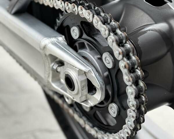 Чорний КТМ 990 Super Duke, об'ємом двигуна 1 л та пробігом 41 тис. км за 5699 $, фото 19 на Automoto.ua