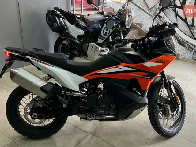 купити нове авто КТМ Адвєнтурє 2024 року від офіційного дилера MOTO-PULSE КТМ фото