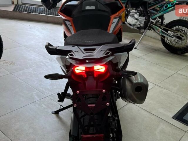 купити нове авто КТМ Адвєнтурє 2024 року від офіційного дилера MOTO-PULSE КТМ фото
