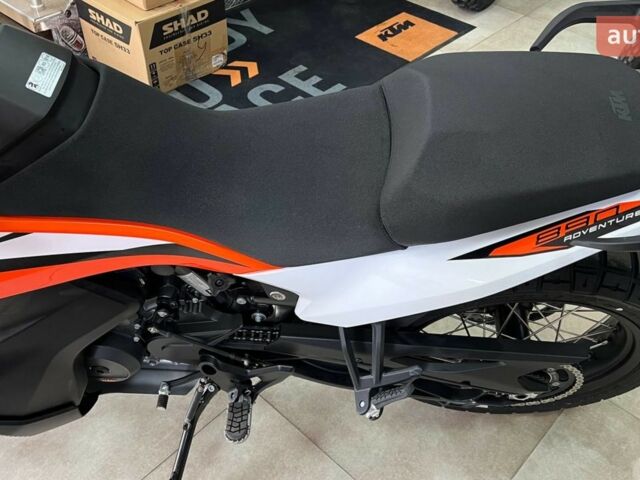 купити нове авто КТМ Адвєнтурє 2024 року від офіційного дилера MOTO-PULSE КТМ фото