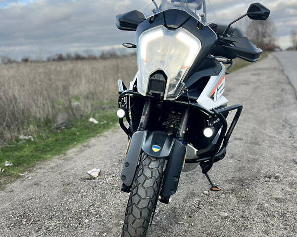 Сірий КТМ Адвєнтурє, об'ємом двигуна 1.3 л та пробігом 10 тис. км за 20700 $, фото 2 на Automoto.ua