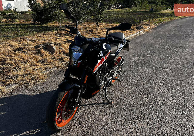 Черный КТМ Дюке, объемом двигателя 0.2 л и пробегом 8 тыс. км за 2600 $, фото 22 на Automoto.ua