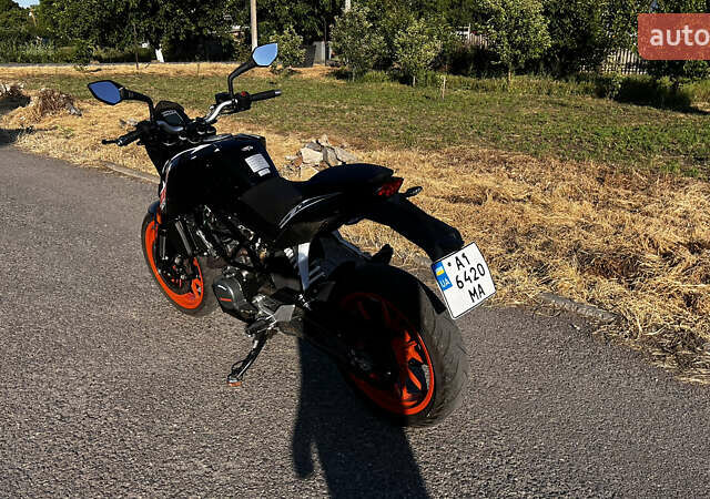 Черный КТМ Дюке, объемом двигателя 0.2 л и пробегом 8 тыс. км за 2600 $, фото 20 на Automoto.ua