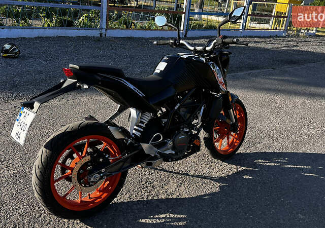 Черный КТМ Дюке, объемом двигателя 0.2 л и пробегом 8 тыс. км за 2600 $, фото 18 на Automoto.ua