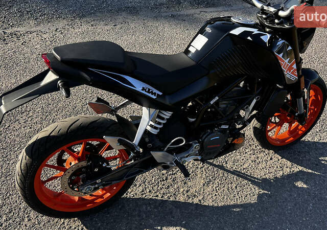 Черный КТМ Дюке, объемом двигателя 0.2 л и пробегом 8 тыс. км за 2600 $, фото 14 на Automoto.ua