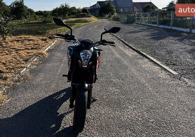 Черный КТМ Дюке, объемом двигателя 0.2 л и пробегом 8 тыс. км за 2600 $, фото 23 на Automoto.ua