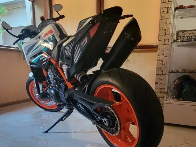 КТМ Дюке, объемом двигателя 0.89 л и пробегом 0 тыс. км за 5000 $, фото 5 на Automoto.ua