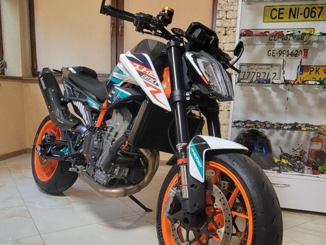 КТМ Дюке, объемом двигателя 0.89 л и пробегом 0 тыс. км за 5000 $, фото 3 на Automoto.ua