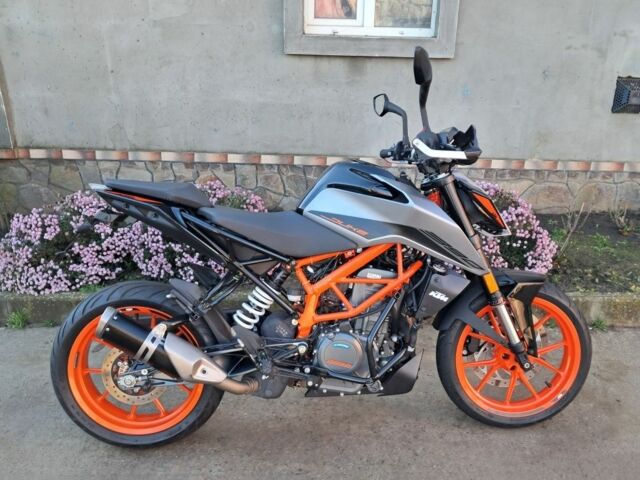 КТМ Дюке, объемом двигателя 0.39 л и пробегом 0 тыс. км за 3200 $, фото 3 на Automoto.ua
