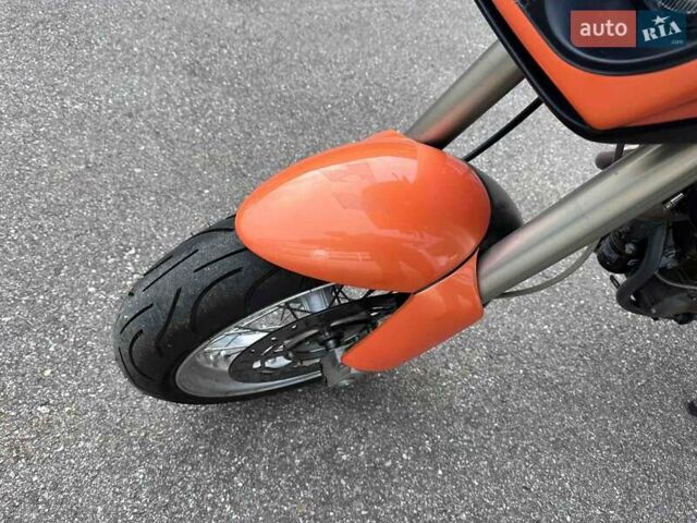 Оранжевый КТМ Дюке, объемом двигателя 0.64 л и пробегом 29 тыс. км за 3200 $, фото 9 на Automoto.ua
