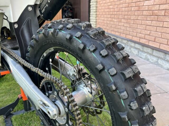 КТМ ЕКсЦ, объемом двигателя 0.15 л и пробегом 0 тыс. км за 6700 $, фото 9 на Automoto.ua