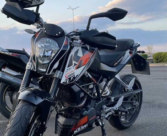 КТМ Duke 125, объемом двигателя 0 л и пробегом 0 тыс. км за 1200 $, фото 4 на Automoto.ua