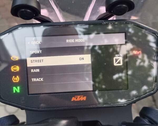 Черный КТМ Duke 790, объемом двигателя 0.8 л и пробегом 9 тыс. км за 9700 $, фото 2 на Automoto.ua