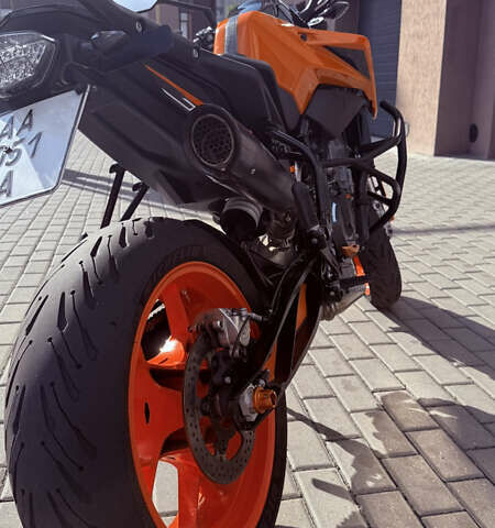 КТМ Duke 790 2019 у Рівному на Automoto.ua Помаранчевий КТМ Duke 790, об'ємом двигуна 0.8 л та пробігом 16 тис. км за 8000 $, фото 13 на Automoto.ua