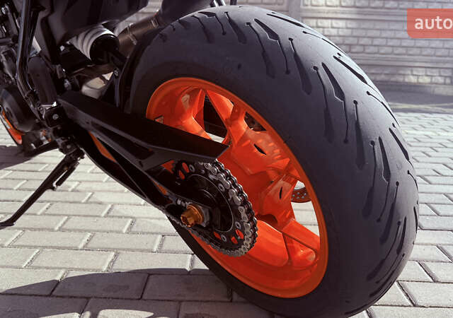 КТМ Duke 790 2019 у Рівному на Automoto.ua Помаранчевий КТМ Duke 790, об'ємом двигуна 0.8 л та пробігом 16 тис. км за 8000 $, фото 21 на Automoto.ua