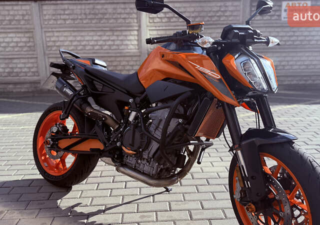 КТМ Duke 790 2019 у Рівному на Automoto.ua Помаранчевий КТМ Duke 790, об'ємом двигуна 0.8 л та пробігом 16 тис. км за 8000 $, фото 4 на Automoto.ua