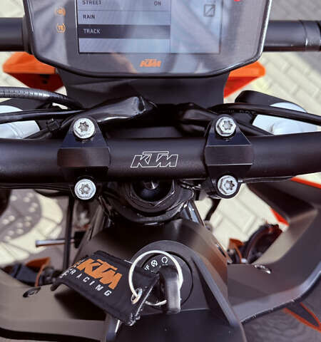 КТМ Duke 790 2019 у Рівному на Automoto.ua Помаранчевий КТМ Duke 790, об'ємом двигуна 0.8 л та пробігом 16 тис. км за 8000 $, фото 37 на Automoto.ua