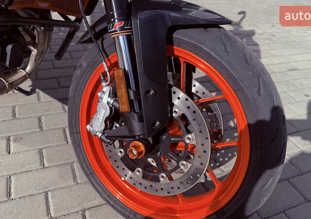 КТМ Duke 790 2019 у Рівному на Automoto.ua Помаранчевий КТМ Duke 790, об'ємом двигуна 0.8 л та пробігом 16 тис. км за 8000 $, фото 24 на Automoto.ua