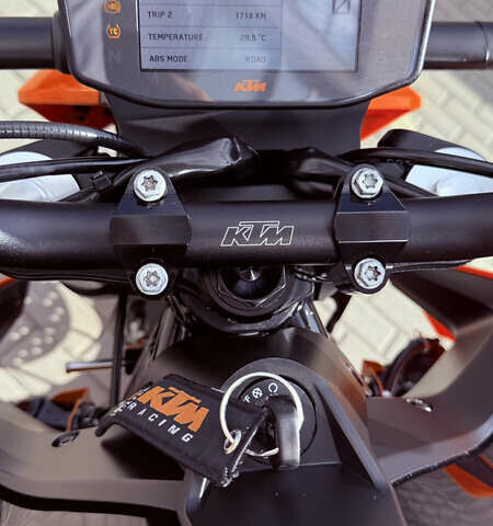 КТМ Duke 790 2019 у Рівному на Automoto.ua Помаранчевий КТМ Duke 790, об'ємом двигуна 0.8 л та пробігом 16 тис. км за 8000 $, фото 36 на Automoto.ua
