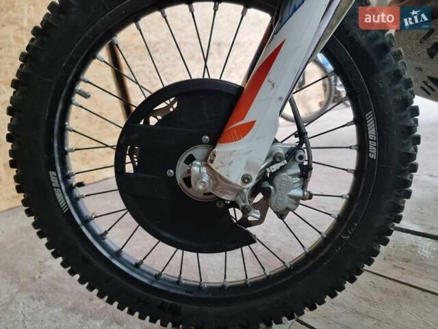 Оранжевый КТМ Enduro EXC-F 500, объемом двигателя 0.51 л и пробегом 13 тыс. км за 8000 $, фото 3 на Automoto.ua