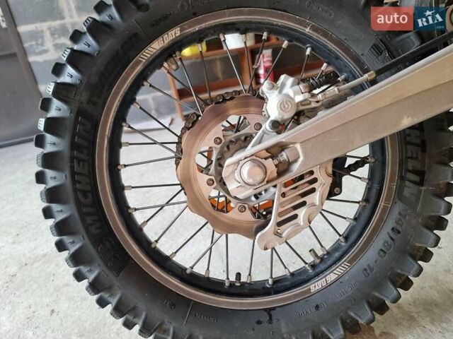 Оранжевый КТМ Enduro EXC-F 500, объемом двигателя 0.51 л и пробегом 13 тыс. км за 8000 $, фото 4 на Automoto.ua