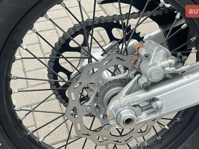 купити нове авто КТМ EXC-F 2024 року від офіційного дилера Сергій КТМ фото