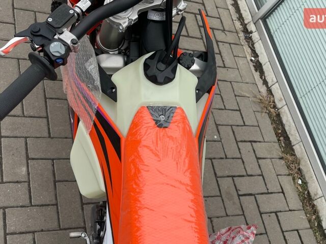 купити нове авто КТМ EXC-F 2024 року від офіційного дилера Сергій КТМ фото