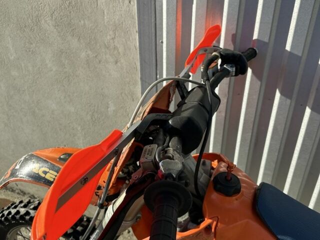 КТМ EXC 250, объемом двигателя 0.25 л и пробегом 0 тыс. км за 2600 $, фото 2 на Automoto.ua