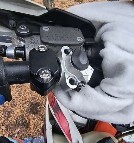 КТМ EXC 250 2017 в Киеве на Automoto.ua Оранжевый КТМ EXC 250, объемом двигателя 0.25 л и пробегом 7 тыс. км за 6700 $, фото 11 на Automoto.ua