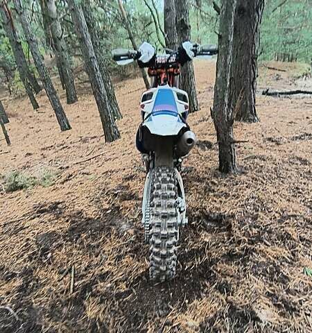 КТМ EXC 250 2017 в Киеве на Automoto.ua Оранжевый КТМ EXC 250, объемом двигателя 0.25 л и пробегом 7 тыс. км за 6700 $, фото 6 на Automoto.ua