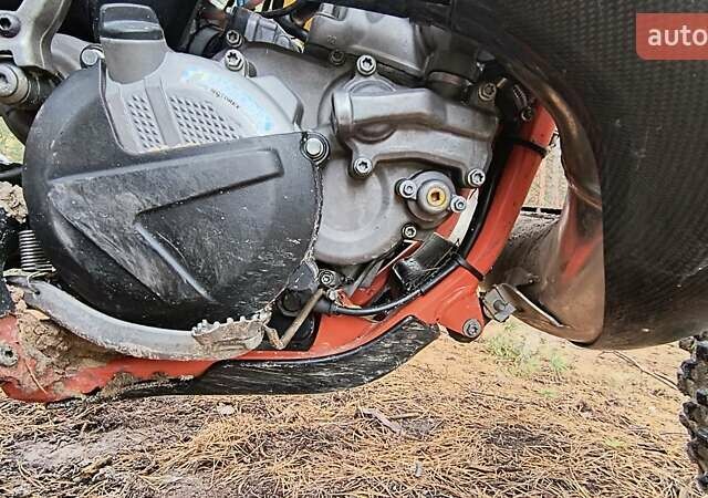 КТМ EXC 250 2017 в Киеве на Automoto.ua Оранжевый КТМ EXC 250, объемом двигателя 0.25 л и пробегом 7 тыс. км за 6700 $, фото 8 на Automoto.ua