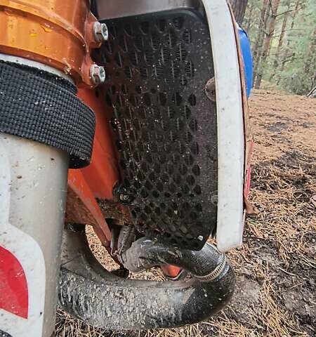 КТМ EXC 250 2017 в Киеве на Automoto.ua Оранжевый КТМ EXC 250, объемом двигателя 0.25 л и пробегом 7 тыс. км за 6700 $, фото 4 на Automoto.ua