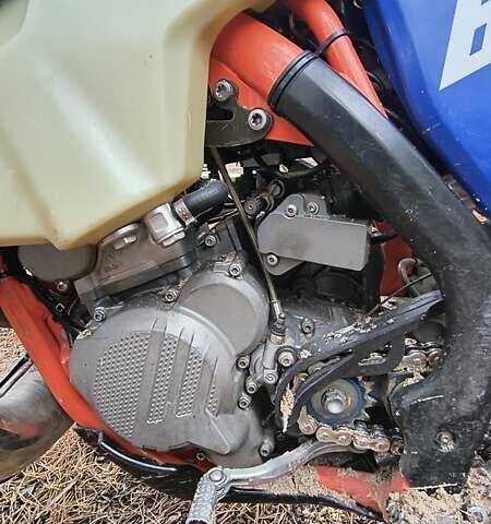 КТМ EXC 250 2017 в Киеве на Automoto.ua Оранжевый КТМ EXC 250, объемом двигателя 0.25 л и пробегом 7 тыс. км за 6700 $, фото 12 на Automoto.ua