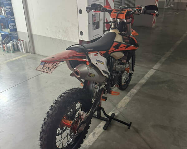 КТМ EXC 250 2018 в Одессе на Automoto.ua Оранжевый КТМ EXC 250, объемом двигателя 0.25 л и пробегом 2 тыс. км за 7000 $, фото 5 на Automoto.ua